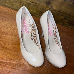 Sexy Pumps by Kenneth Cole